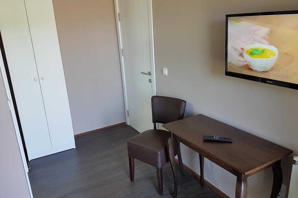 Apartmani Simic Valjevo Exteriér fotografie